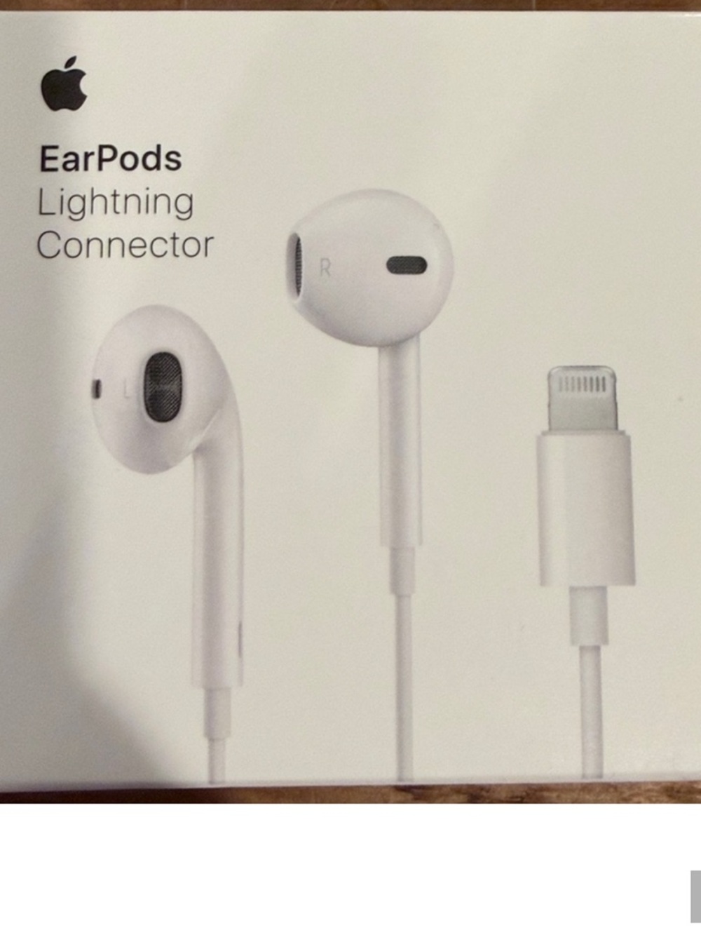 Apple EarPods with Lightning Connector - White Packaging